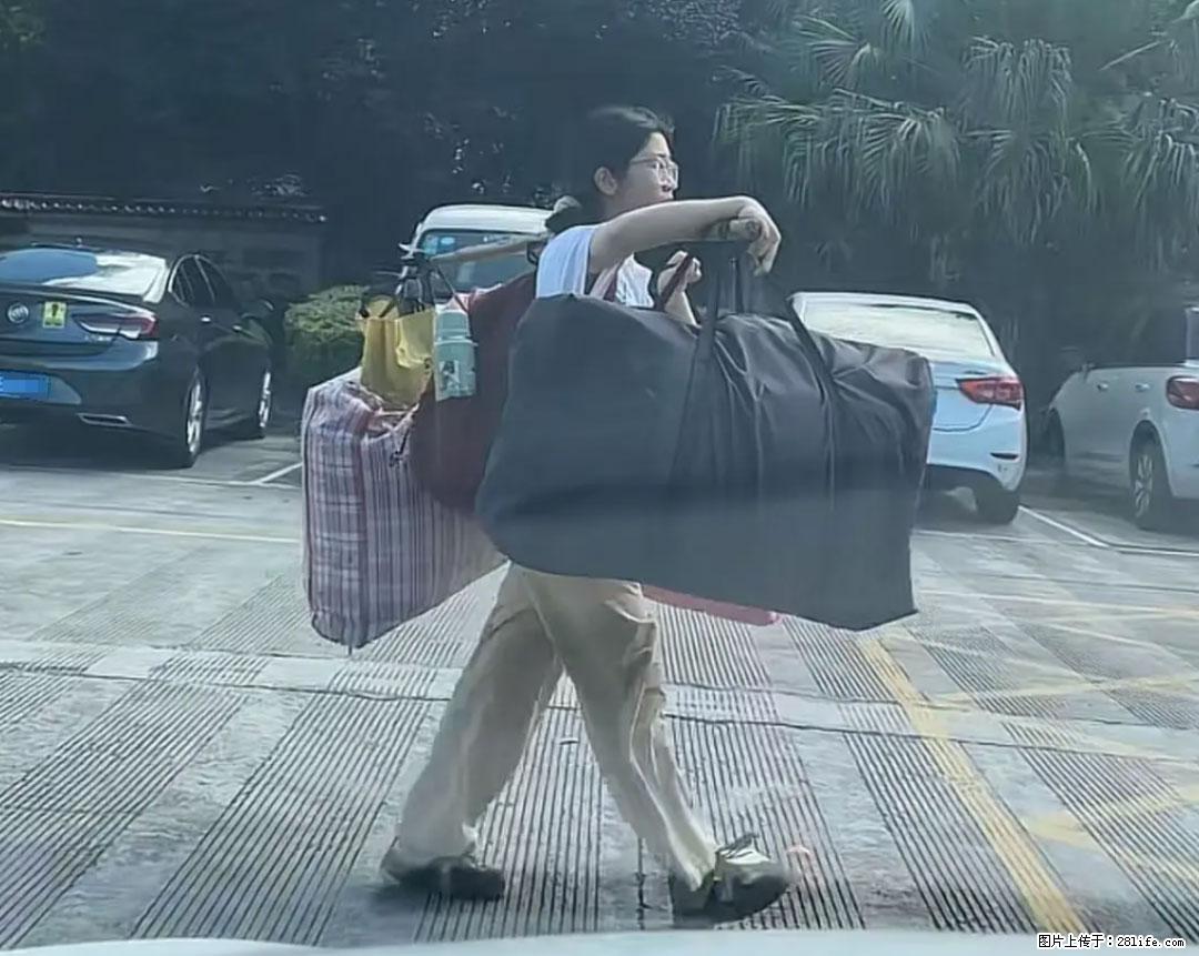 全网追的“扁担女孩”，找了一份暑假工，时薪12元 - 荷泽生活资讯 - 荷泽28生活网 heze.28life.com